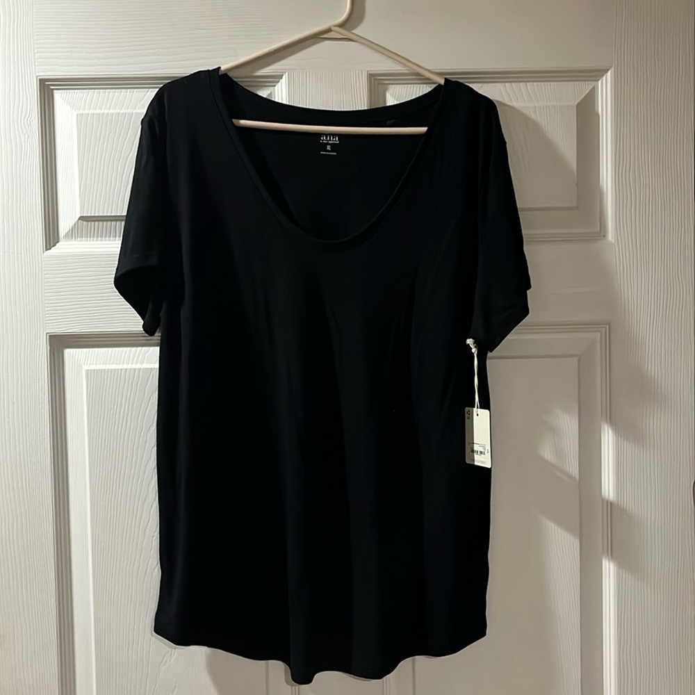 New woman’s extra large top
